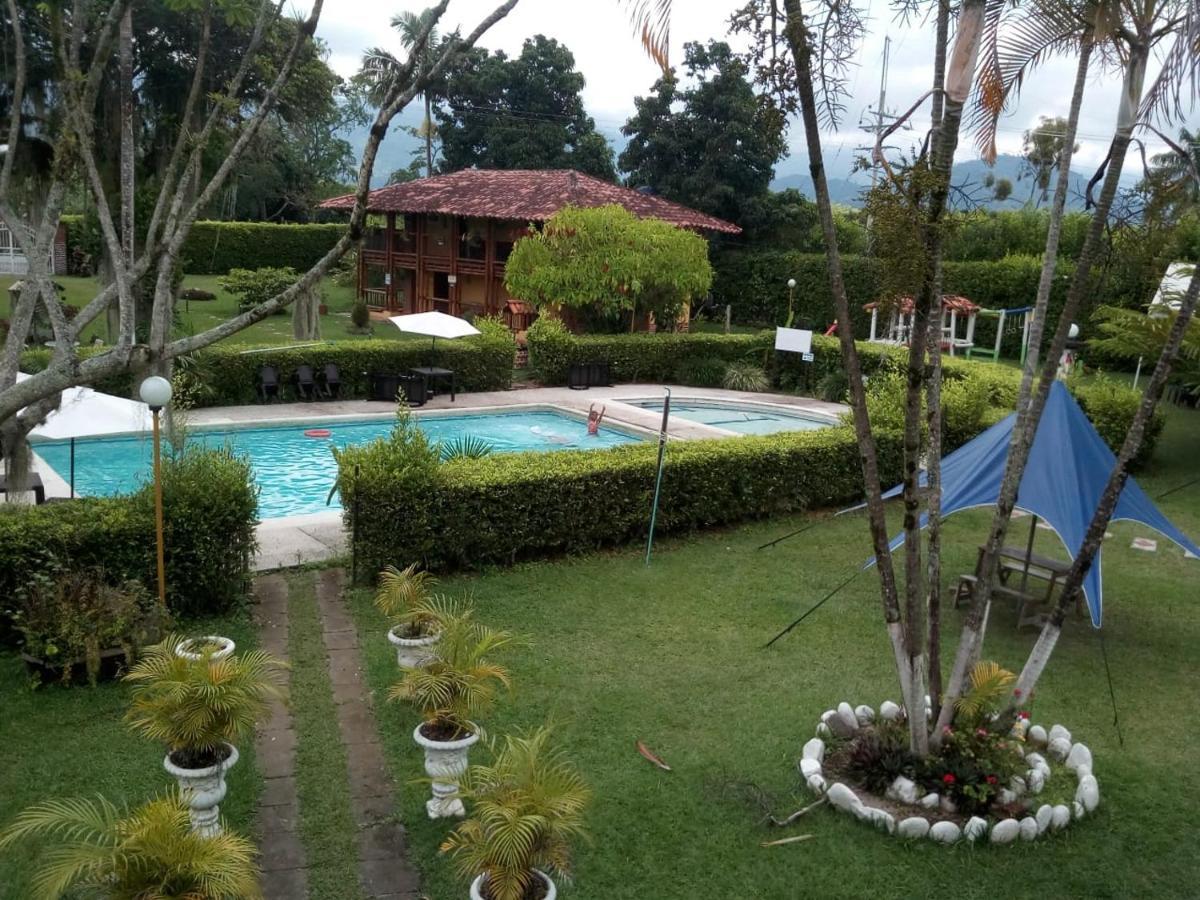Villa Alejandra Del Quindio Calarcá Kültér fotó