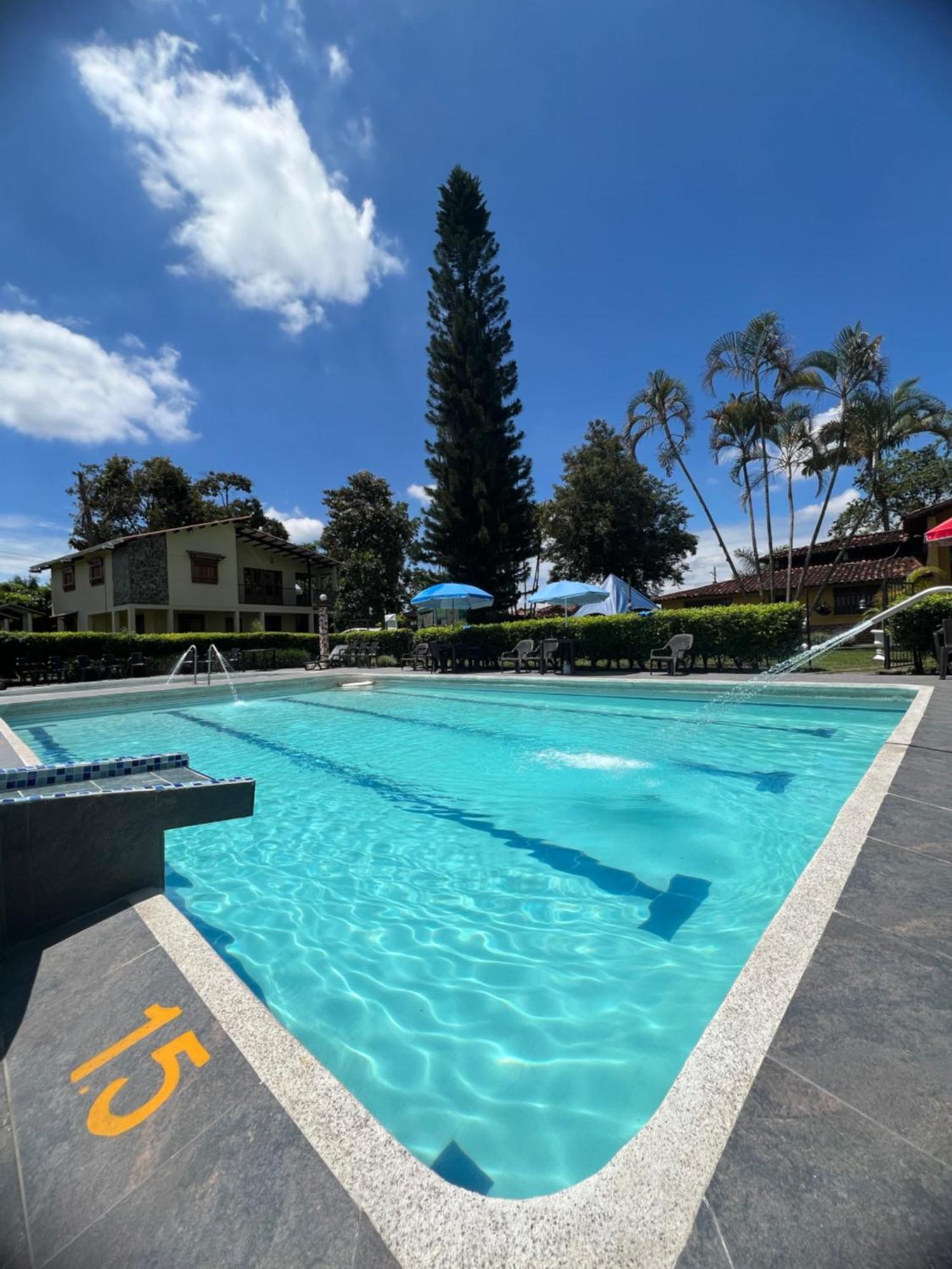 Villa Alejandra Del Quindio Calarcá Kültér fotó