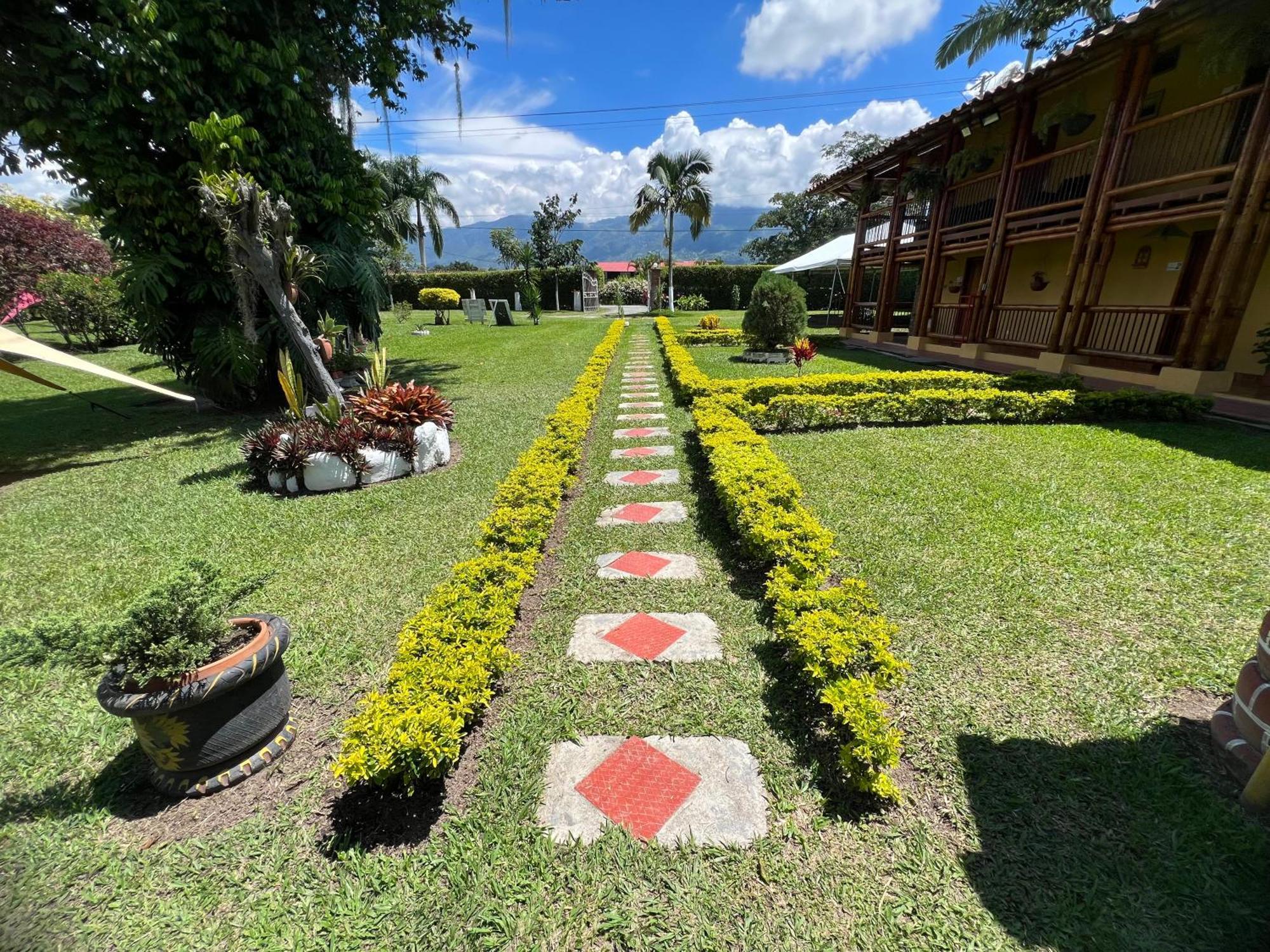 Villa Alejandra Del Quindio Calarcá Kültér fotó