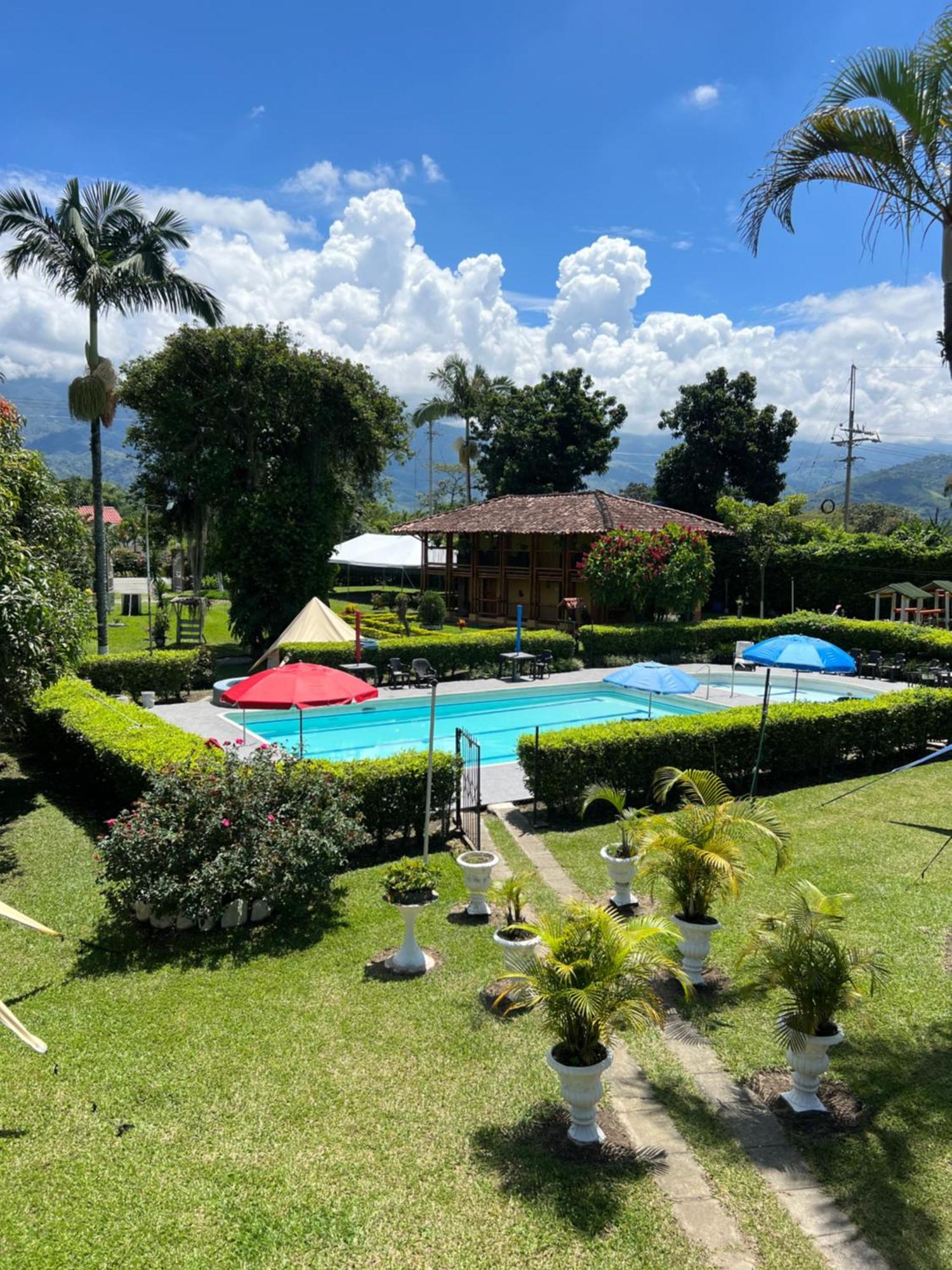 Villa Alejandra Del Quindio Calarcá Kültér fotó